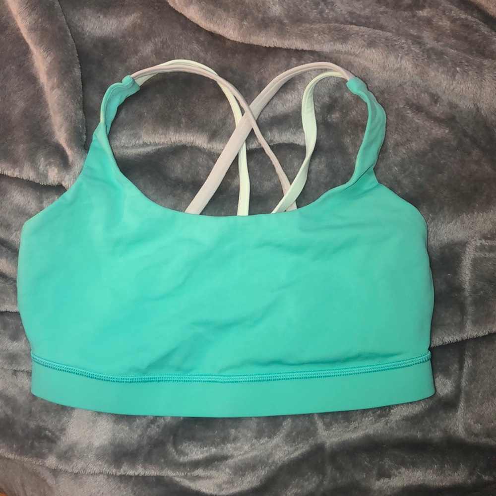 Lululemon sports bra